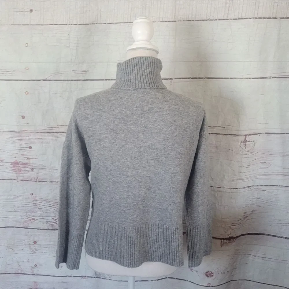 J. Crew Turtleneck‎ in Supersoft Yarn XXS NWT